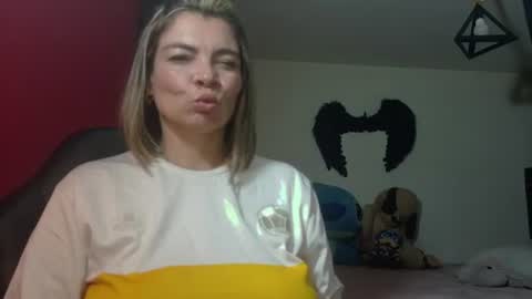 Georgina  online show from June 18, 1:07 am