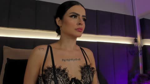 Snapshot of georginna_sins chatting on January 3, 10:51 pm Kendal online show from January 3, 10:51 pm