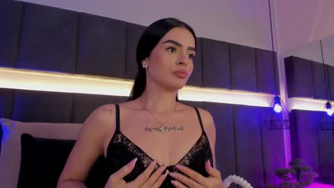 Snapshot of georginna_sins chatting on February 7, 10:52 pm Kendal online show from February 7, 10:52 pm