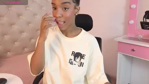 Georgina  online show from November 28, 9:18 pm