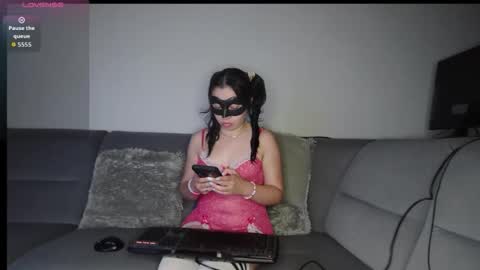 Angie online show from May 24, 10:09 pm