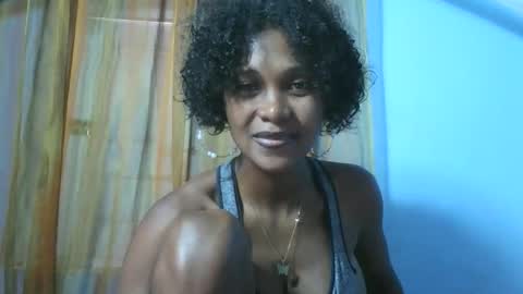Snapshot of gggloria chatting on October 21, 6:28 am gggloria online show from October 21, 6:28 am