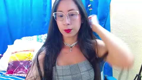 Gia  online show from June 18, 9:19 pm