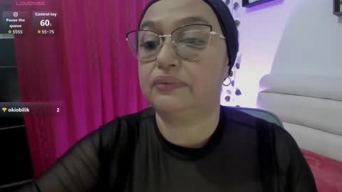Snapshot of gia_nahomi chatting on September 19, 11:15 pm nahomi online show from September 19, 11:15 pm