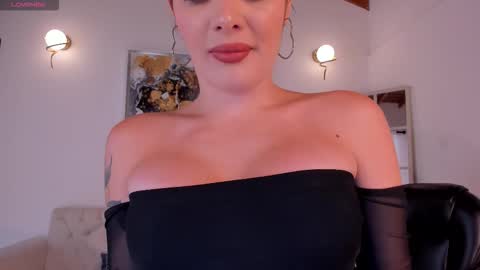 Gia Ferrera online show from December 19, 7:17 pm