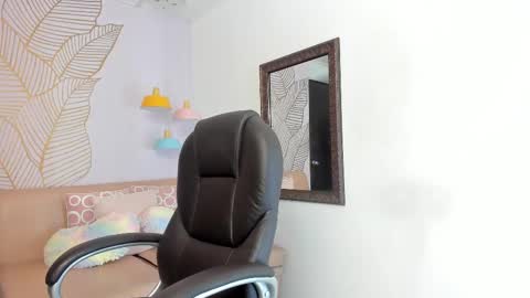 Gia  online show from March 9, 5:49 pm