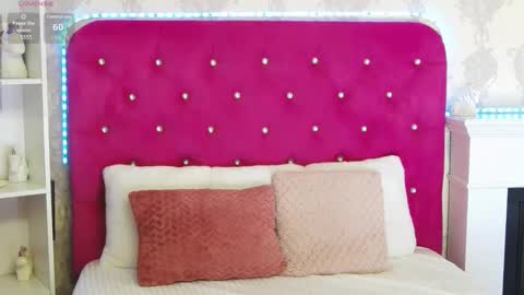 Gia online show from March 18, 2:44 pm