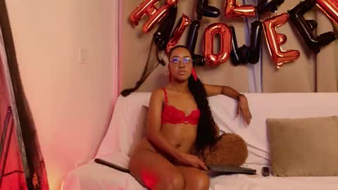 Gia  online show from November 1, 7:29 pm