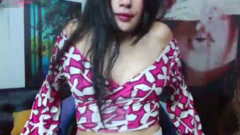 Gigi 3 online show from July 8, 10:01 pm