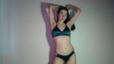 Gigi online show from March 8, 2:38 pm