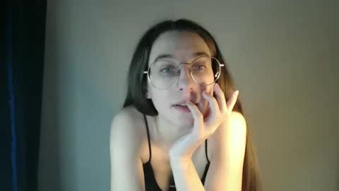 Gigi online show from December 18, 1:45 pm