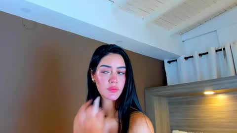 gigi wilden online show from July 6, 11:15 am