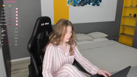 Snapshot of gigihadd chatting on December 31, 12:04 pm gigihadd online show from December 31, 12:04 pm