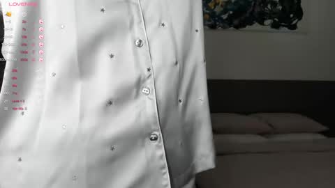 Snapshot of gigihadd chatting on February 24, 1:19 pm gigihadd online show from February 24, 1:19 pm