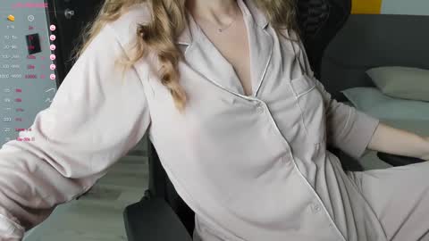 Snapshot of gigihadd chatting on March 4, 4:52 pm gigihadd online show from March 4, 4:52 pm