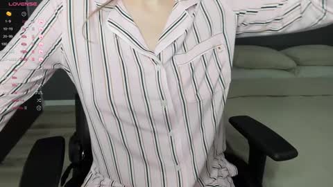 Snapshot of gigihadd chatting on December 31, 10:23 pm gigihadd online show from December 31, 10:23 pm