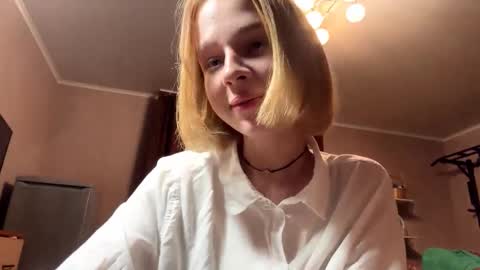 Molly online show from October 8, 7:51 pm