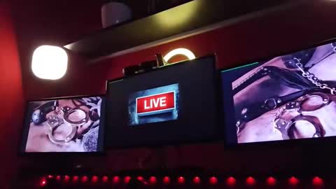 Snapshot of gina_hotlick chatting on October 17, 6:27 am gina_hotlick online show from October 17, 6:27 am