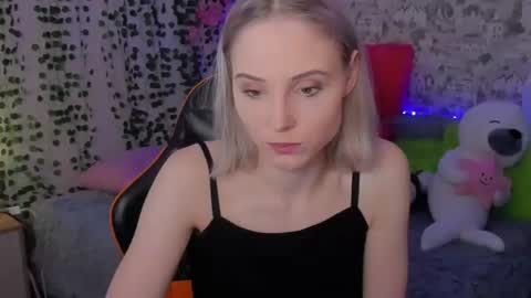 Gina online show from June 28, 1:01 am