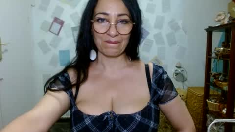 GinaONeon online show from July 24, 7:55 pm