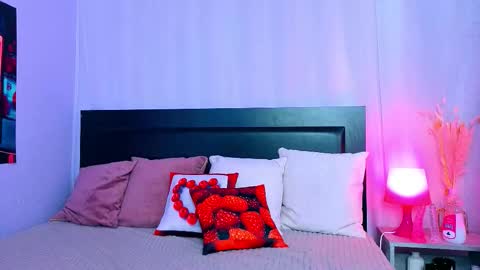 GinaSpicy online show from September 28, 12:17 am