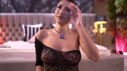 Gina online show from July 31, 9:05 pm
