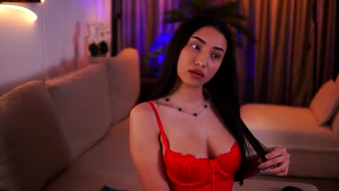 Gina online show from February 28, 7:25 pm