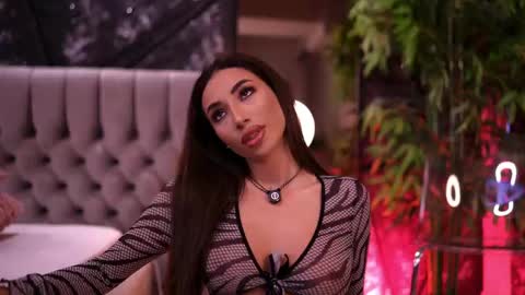 Gina online show from June 5, 8:26 pm