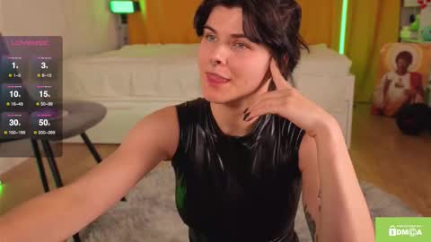 Snapshot of ginavontease chatting on October 19, 4:42 pm Gina online show from October 19, 4:42 pm