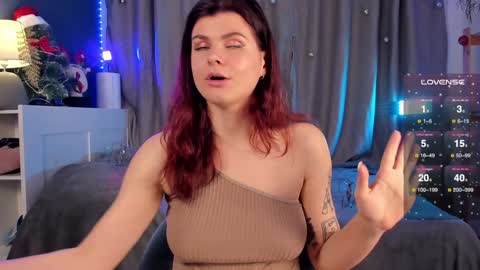 Snapshot of ginavontease chatting on December 22, 4:27 pm Gina online show from December 22, 4:27 pm