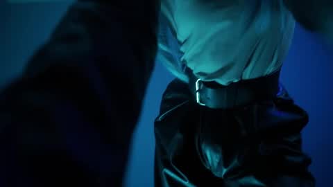        im expecting 350 thumbs up on my altar   online show from April 27, 10:29 pm