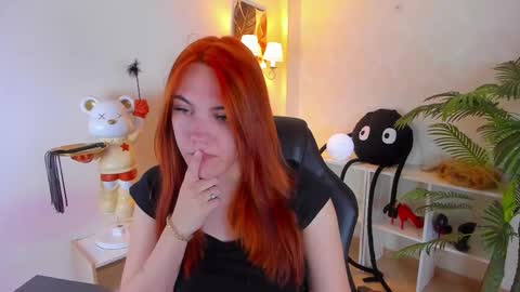Snapshot of gingerr_pie chatting on October 19, 6:32 pm gingerr_pie online show from October 19, 6:32 pm
