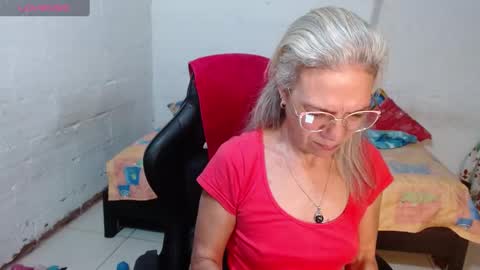 Mary online show from December 26, 2:16 pm