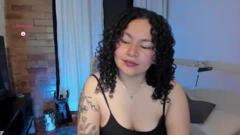 girl_inline online show from November 23, 1:08 am