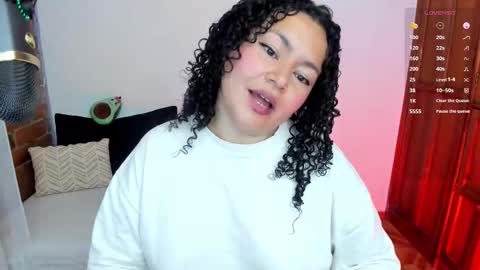 girl_inline online show from March 4, 12:17 am