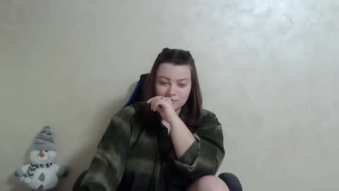 girl_leya online show from December 28, 11:37 pm