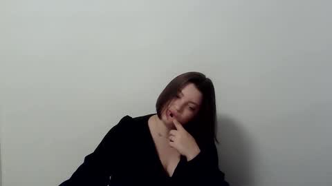 girl_leya online show from November 12, 8:07 pm