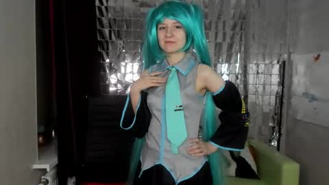 Snapshot of girl_next_doorr chatting on February 16, 12:32 pm girl_next_doorr online show from February 16, 12:32 pm