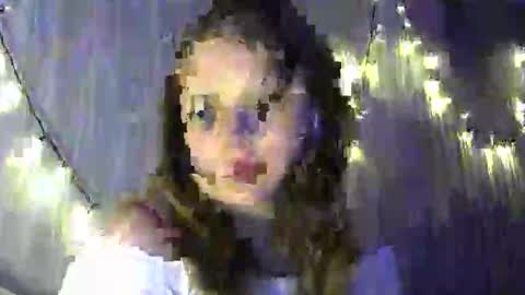 girl_shy07 online show from December 3, 10:23 pm