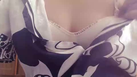 girlhanoi online show from March 19, 2:49 am