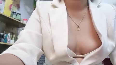 girlhanoi online show from December 16, 8:58 pm