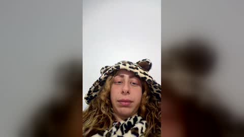 girlkinky845 online show from April 4, 10:52 pm