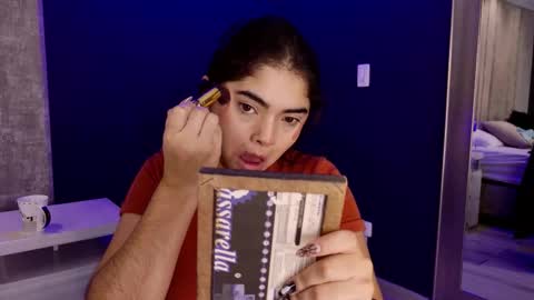 Snapshot of giselamaru chatting on October 15, 10:51 am online show from October 15, 10:51 am