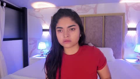 Snapshot of giselamaru chatting on February 4, 11:05 am online show from February 4, 11:05 am