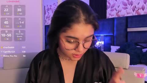 Snapshot of giselamaru chatting on February 23, 7:23 pm online show from February 23, 7:23 pm