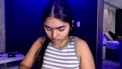 Snapshot of giselamaru chatting on October 11, 10:53 am online show from October 11, 10:53 am