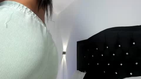 Gisell online show from June 8, 7:47 pm