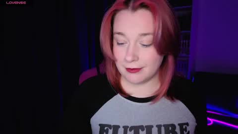 AlexaMillis online show from May 3, 9:07 pm