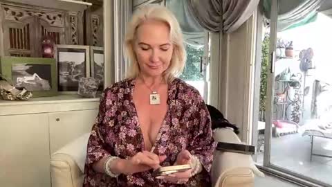 Gl1tter Barbie online show from July 6, 10:53 am