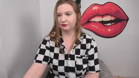 Nikki online show from December 4, 3:46 pm